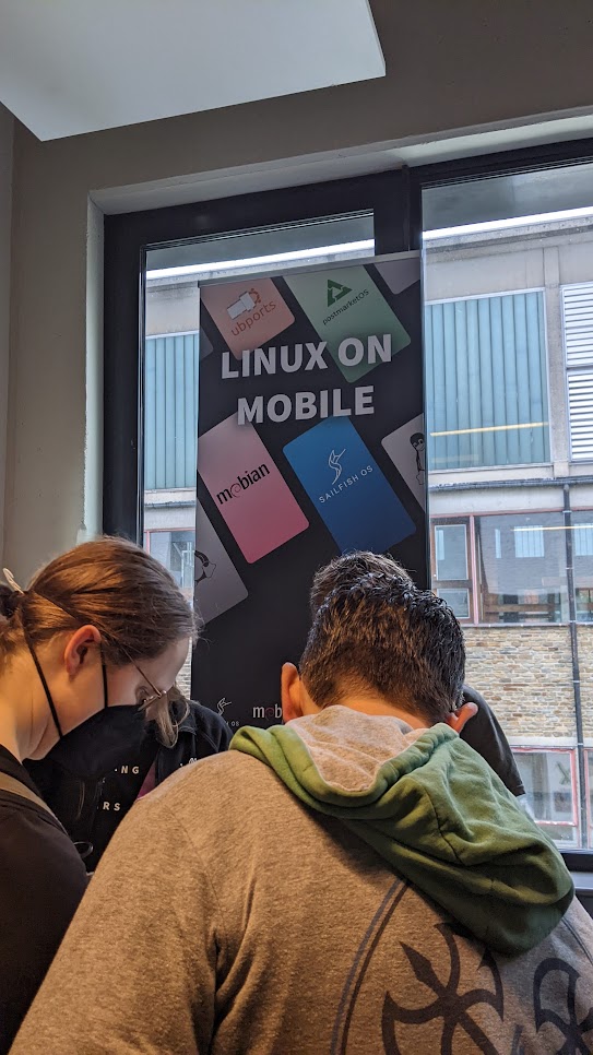 Linux on mobile stand