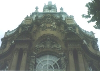 Statue Front