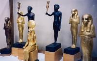 Figurines