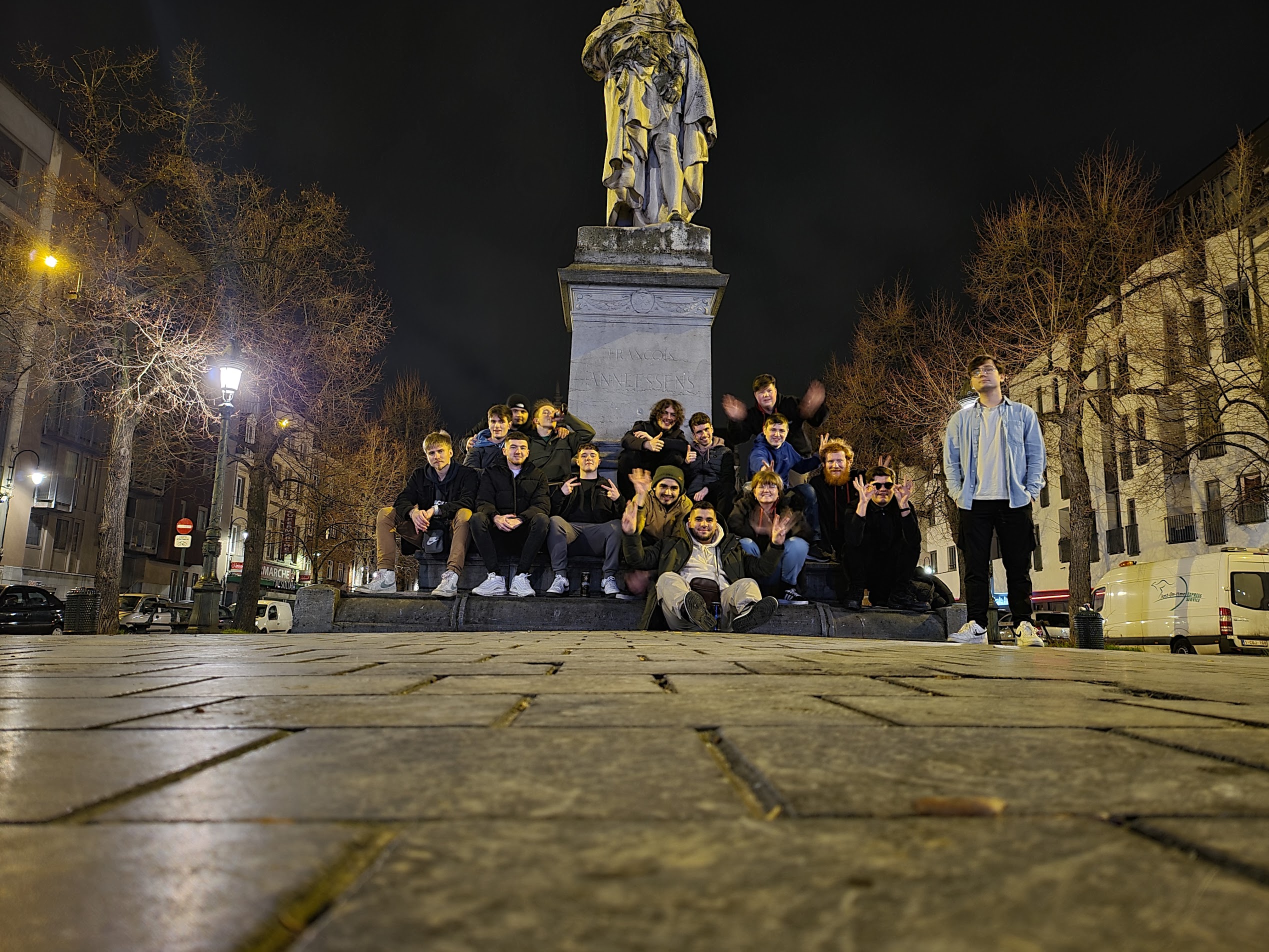 brussels-by-night-group-photo