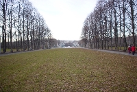 Just inside the entrance to Frogner park.  This place has over a thousand statues, made by the same guy. (Gustav Vigeland)