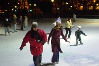 Tom and Nano race a local kid.