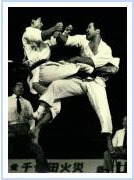 T. Naka & Y. Ogura clash during the JKA National Championships of 1987.